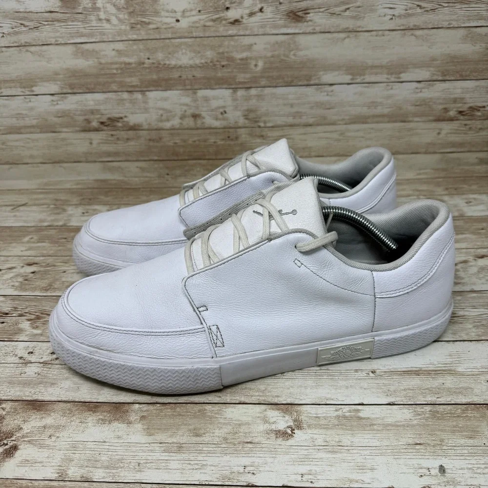 Nike low profile